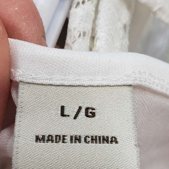 White Lace dress, Ariat ... size large - Picture 4 of 4